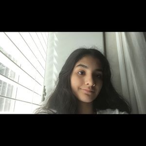 Meet your Posher, Hannia